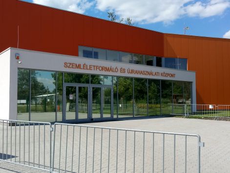 újrahasználati központok